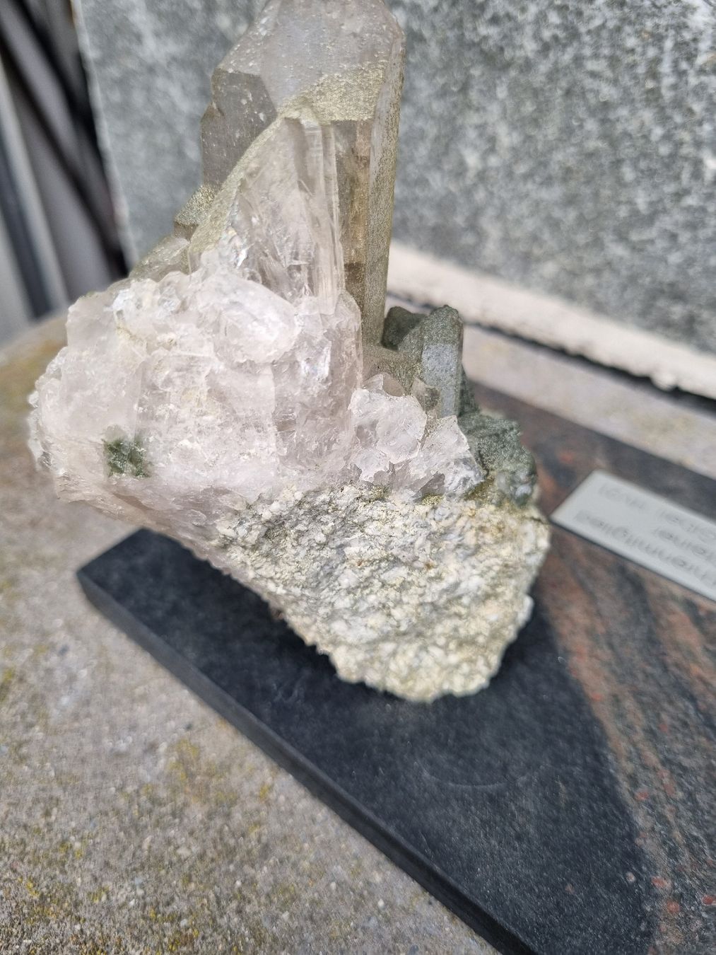 Minerali & Pietre curative: Stein quartz fume' suisse – Usato da Ostermundigen venduto da vintage60 1