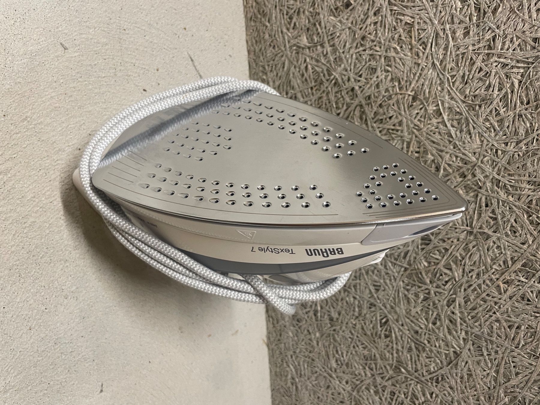 Braun Ferri da stiro: Bügeleisen Braun – Usato da Winterthur venduto da Nina_Ber 1