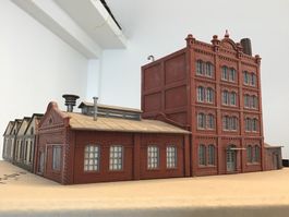 SPUR N Fabrik mit Schornstein, GESUPERT