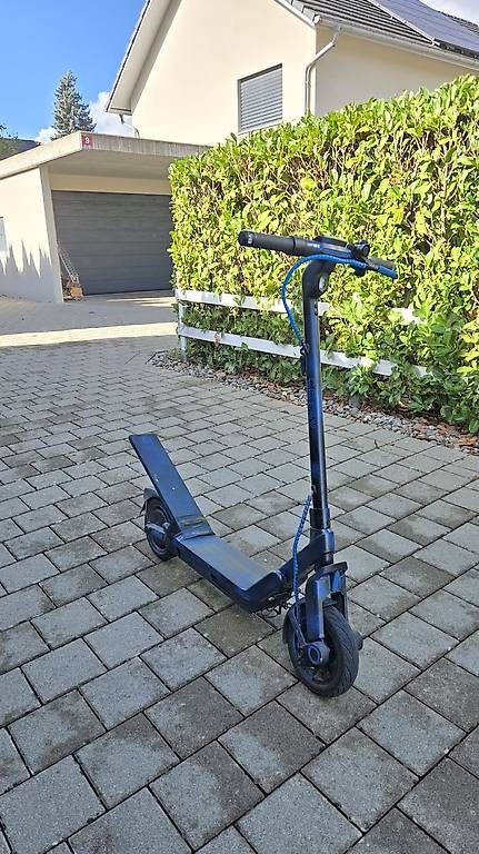 Scooter: E-Scooter Ninebot Segway E3 pro – Usato da Basadingen venduto da Ekusch 1