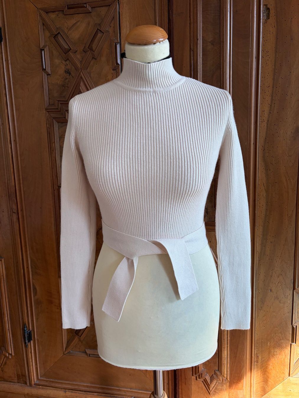 Zara Maglioni & Felpe: Wunderschöner Cropped-Pullover mit offenem Rücken, Größe M – Nuovo (secondo la descrizione) da Interlaken venduto da Bona55 1