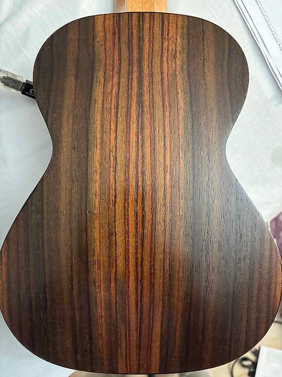 Strumenti musicali: Offrez une mini guitare à votre enfant – Usato da La Tour-de-Peilz venduto da SuperSol 4