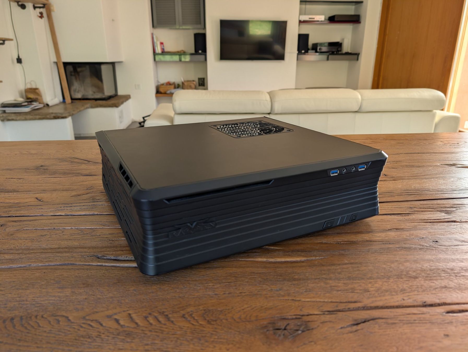 Custodie: Silverstone RVZ01 – Usato da Delémont venduto da breacH