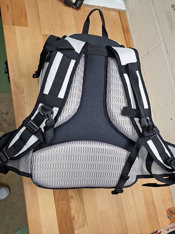 Zaini: Held Motorradrucksack neu – Usato da Wichtrach venduto da m_m_m_1990 1