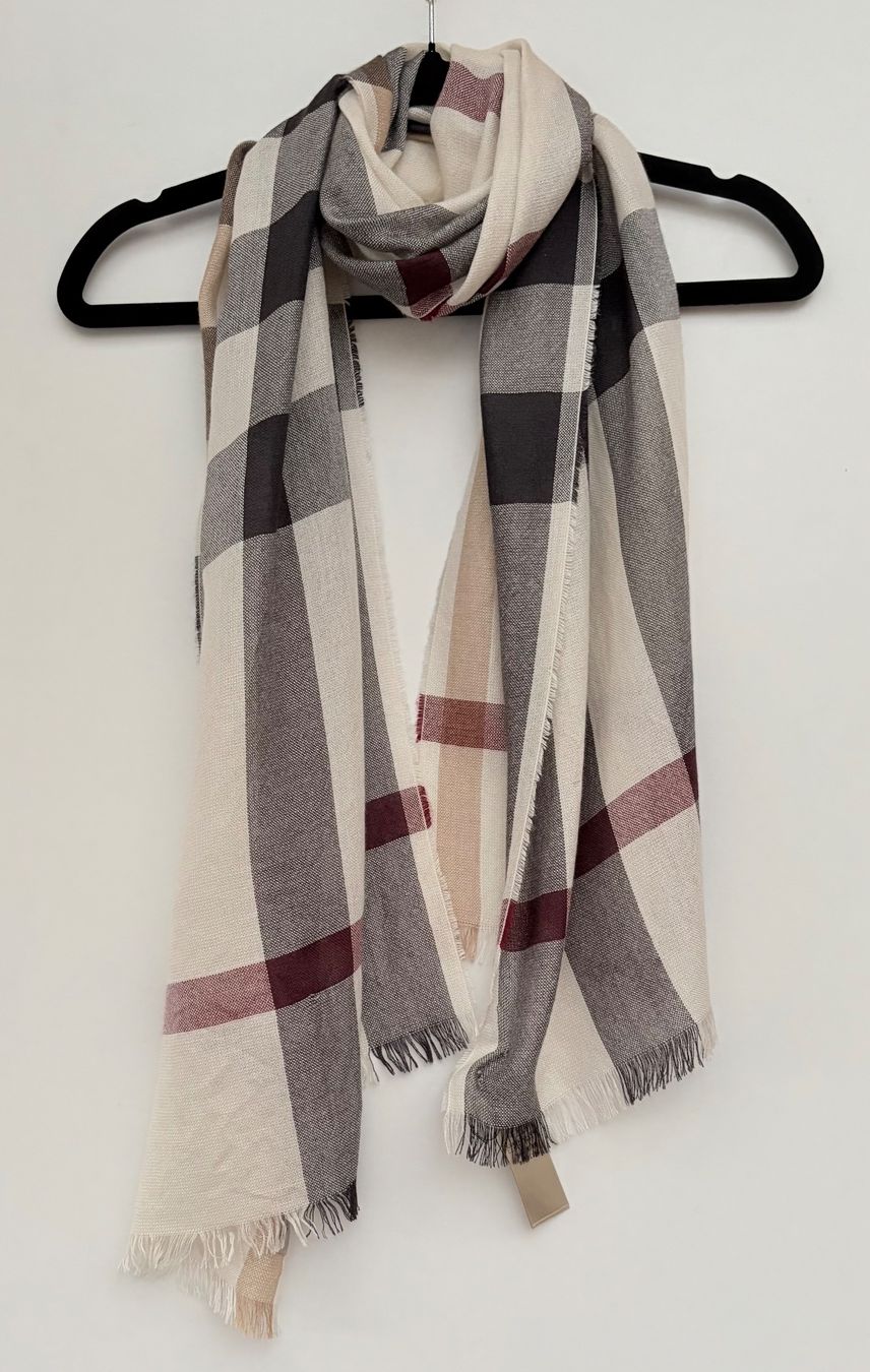 Burberry Foulards & écharpes: Burberry Seide / Kaschmir Schal – D'occasion à Unterägeri par Jutka_04 6