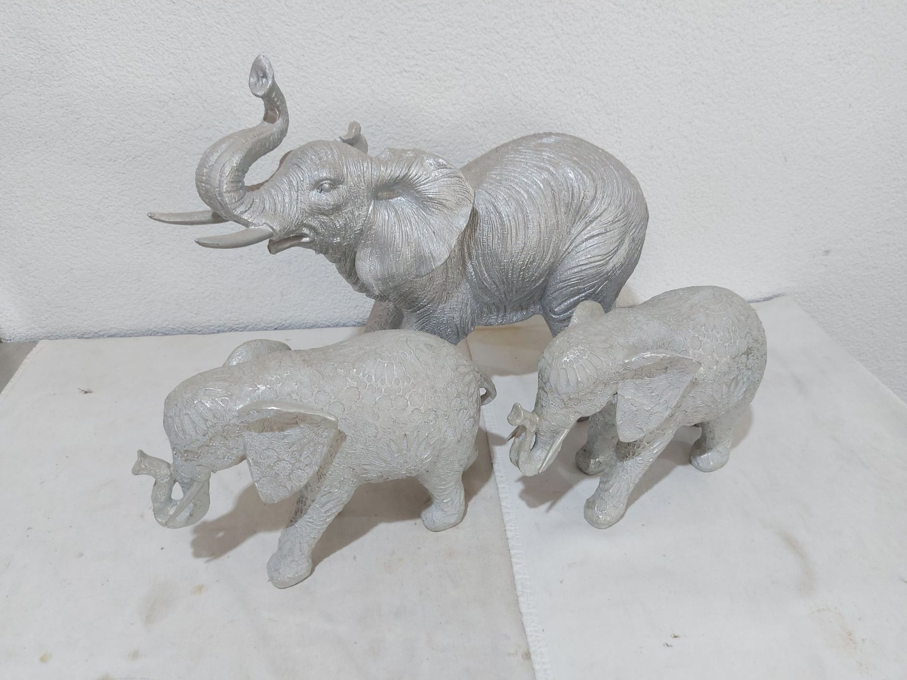 Statuette: 3er Set Deko-Elefanten, silberfarben, neuwertig – Usato da Rheinau venduto da profitronic.shop