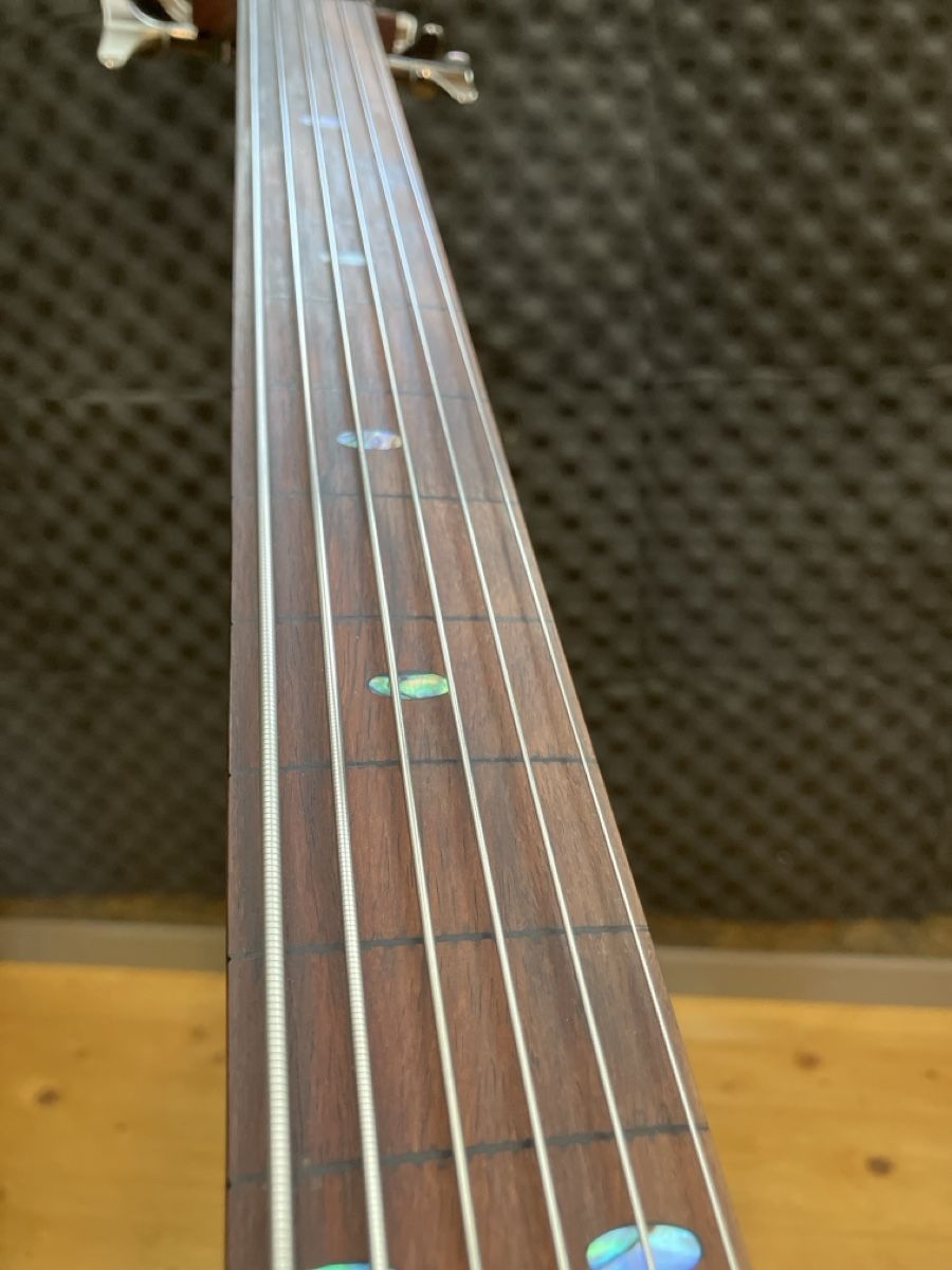Instruments de musique: Ibanez Bassgitarre 6-Saiter – D'occasion à Hallwil par bar_jc7j 2