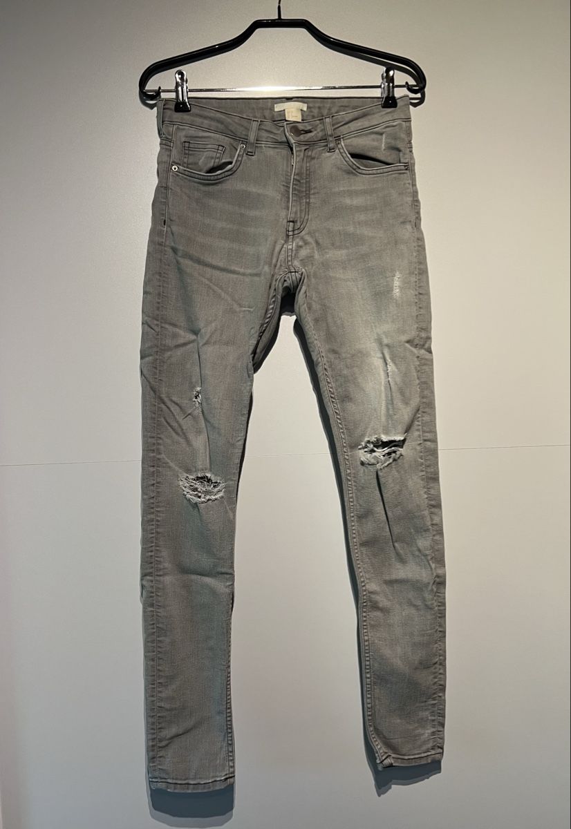 H&M Jeans: Jeans H&M Damen  – Gebraucht aus Fribourg von ank74