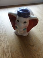 Sparkasse Elefant, gross!