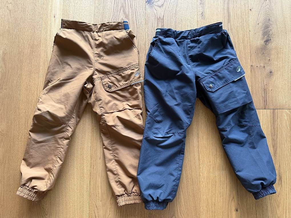 Decathlon Pantaloni: 2 Hosen Quechua Gr. 116 – Usato da Wangen SZ venduto da Zimmone