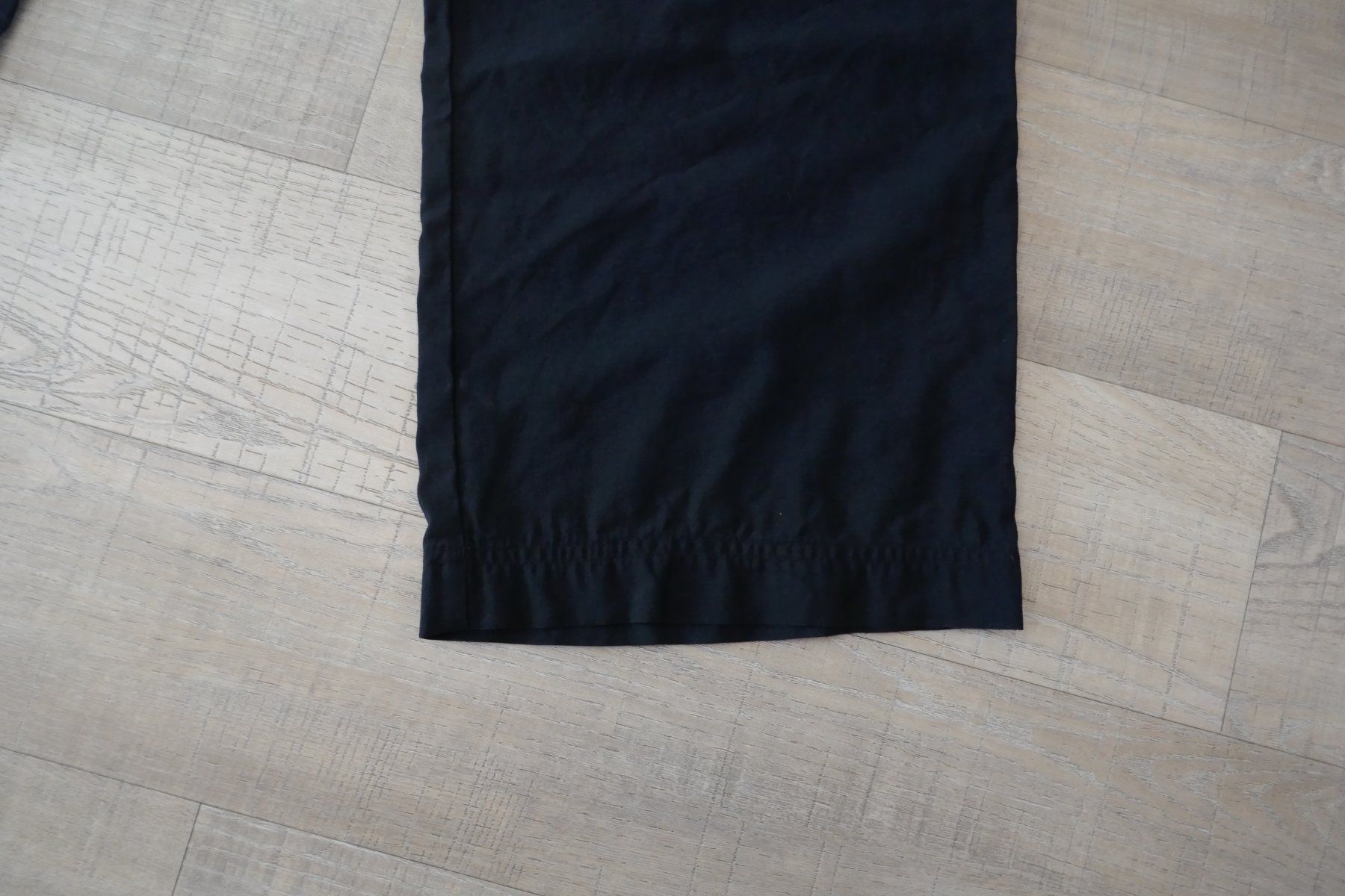 Pantalons: Cargohose schwarz, Gr. M, leichter Stoff – D'occasion à Port par uzuku 2