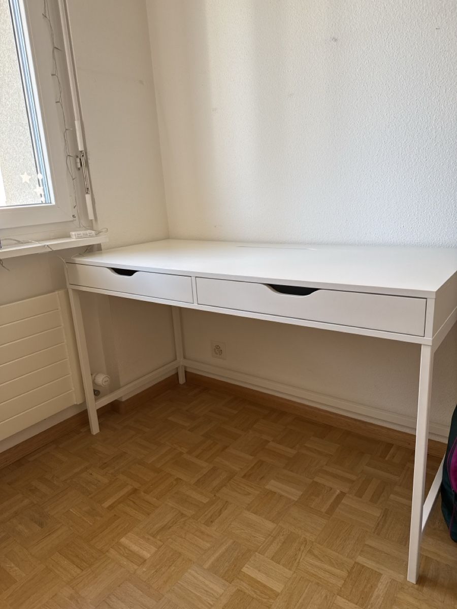 Schreibtische: Tisch IKEA – Neu (gemäss Beschreibung) aus Basel von AnMi22