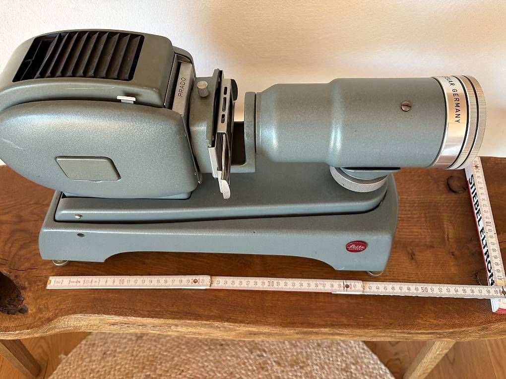 Home Cinema: Vintage Leitz Projektor (Deko only) – Difettoso da Buus venduto da Frodo24 2