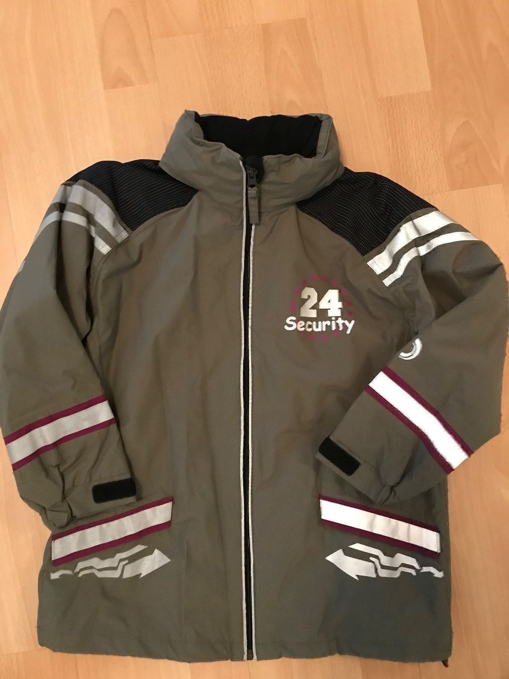 Giacche & Cappotti: Schöne Jacke, Gr. 128, nagelneu – Nuovo e nell'imballaggio originale da Hünenberg See venduto da spartakus02 5