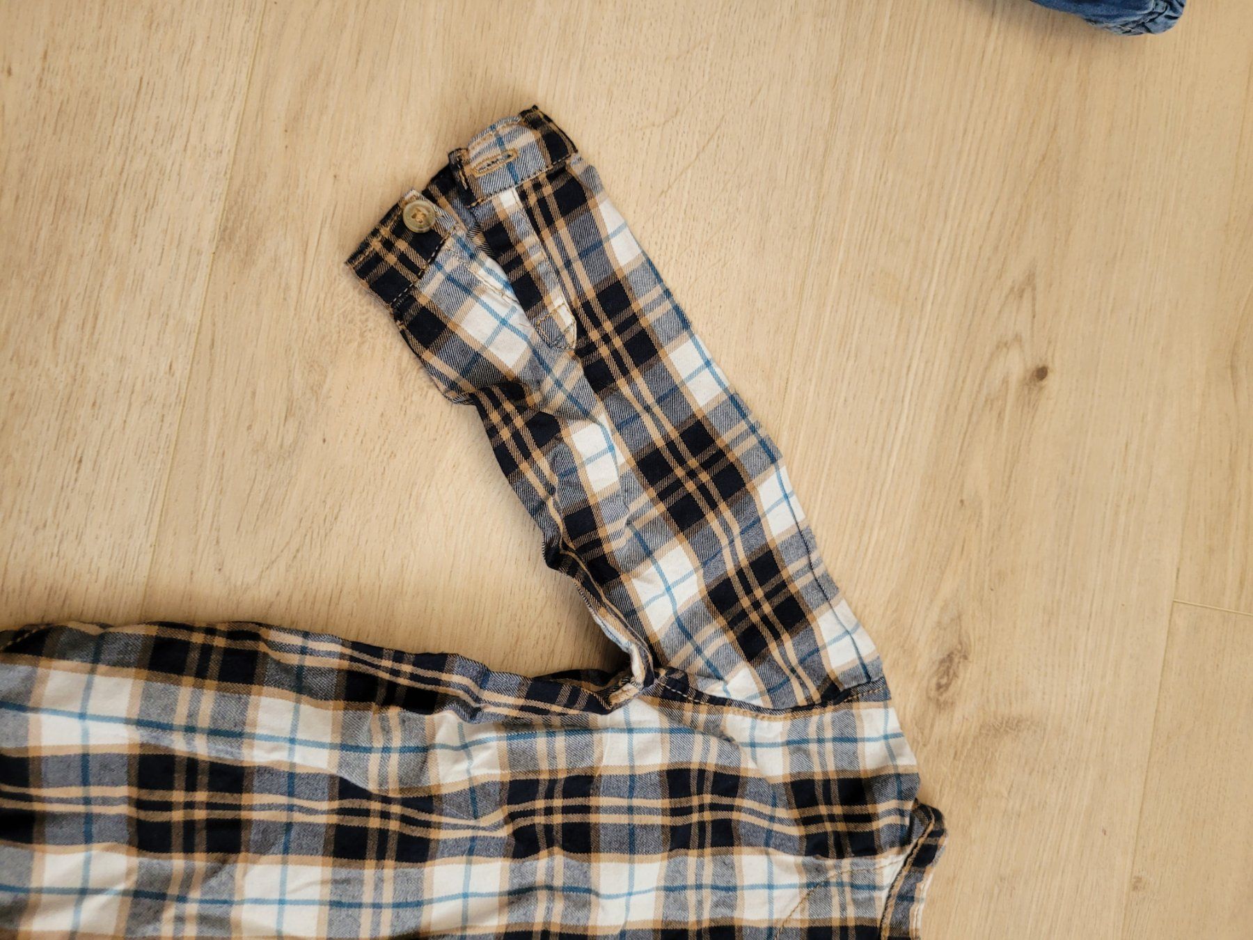 Camicie, Top & T-shirt: Hemli Grösse 68 – Usato da Lupsingen venduto da sta_wgg5 4