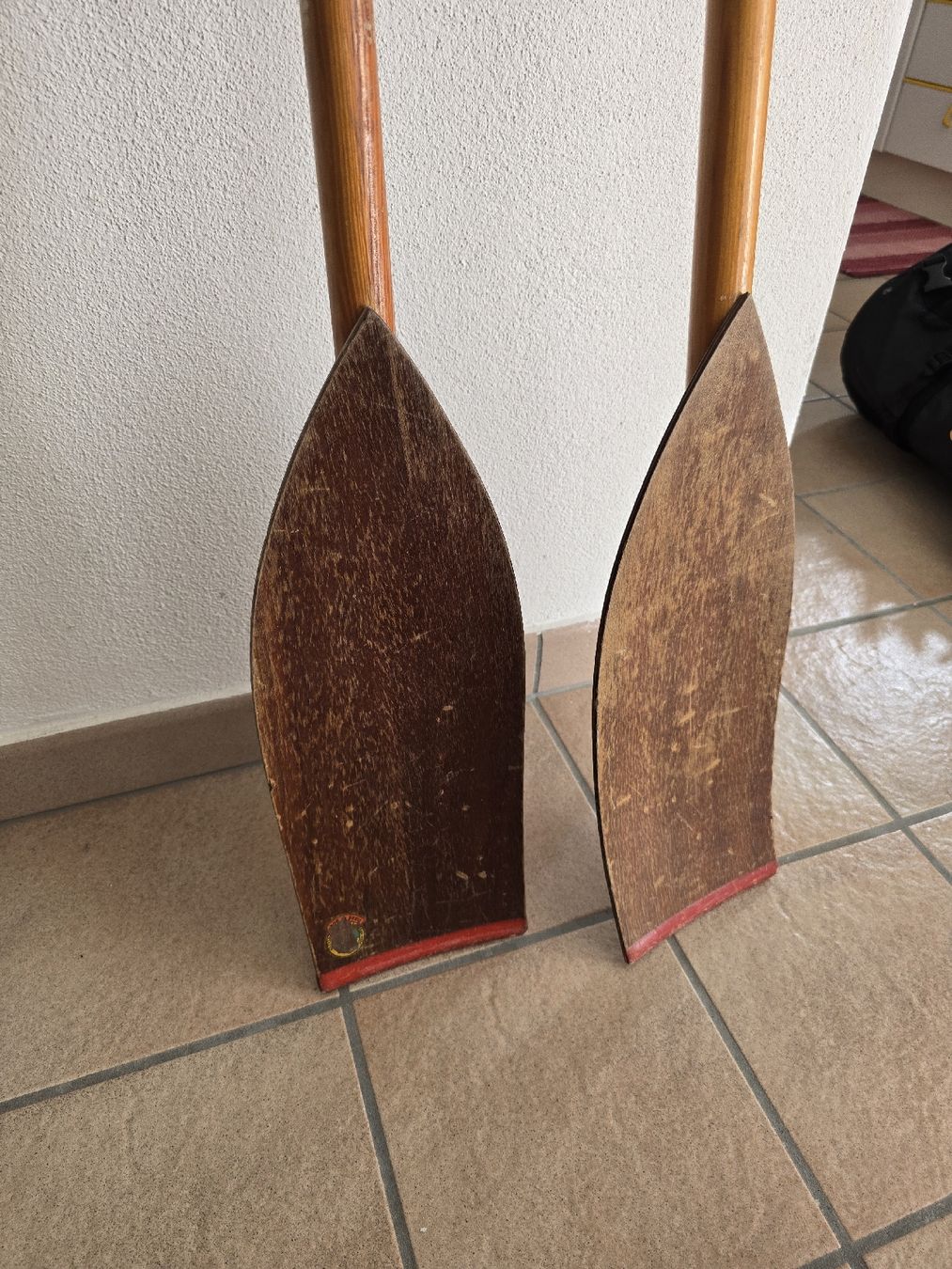 Gommoni, kayak & canoe: Wooden kayak paddles – Usato da Zürich venduto da gr.michele 1