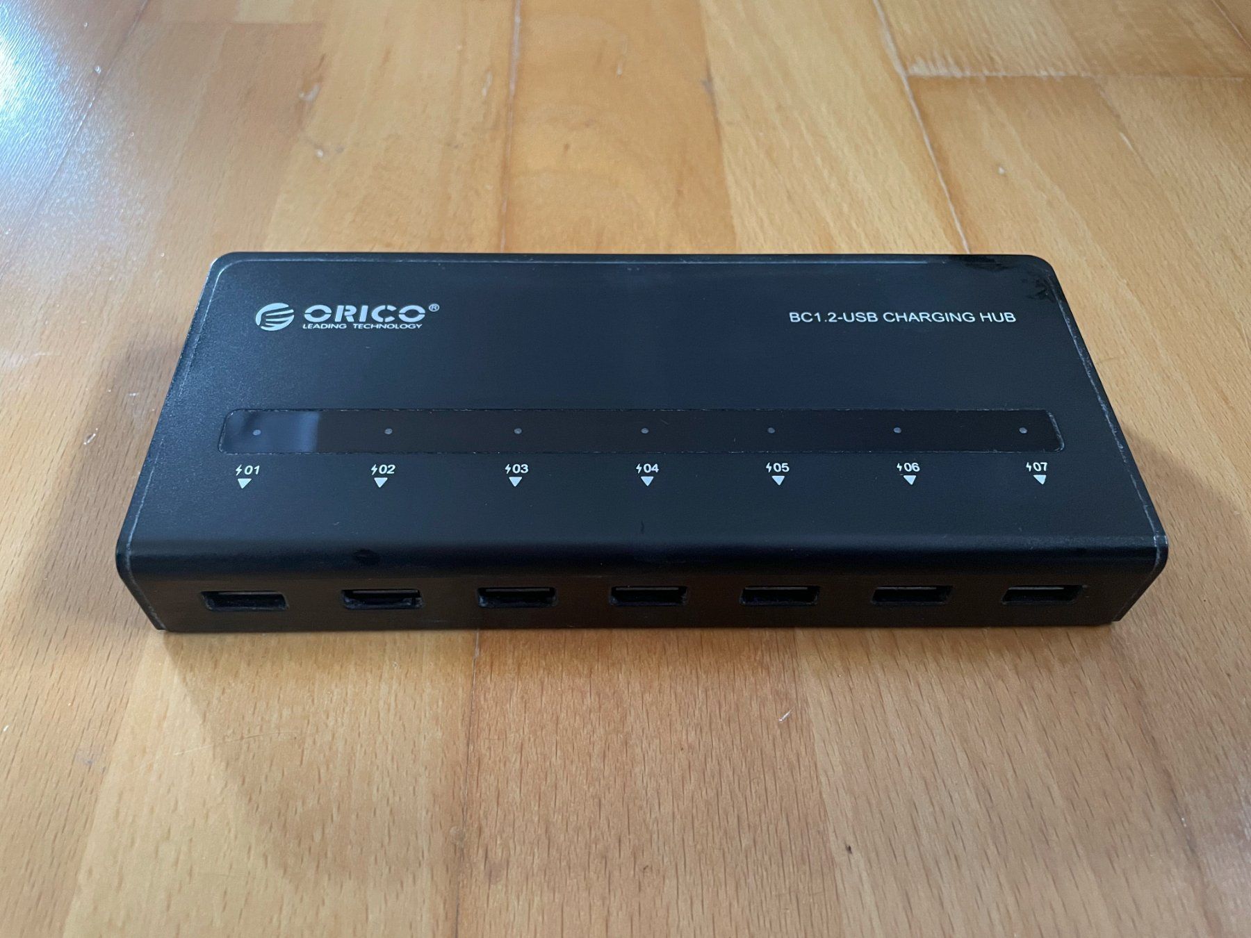 Hub & Switch: Orico - Powered USB A Hub - 7 Ports – Usato da Wetzikon ZH venduto da Manumanu