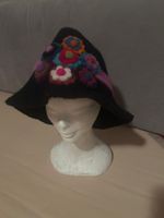 Cappello realizzato in lana cotta