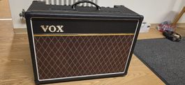 VOX AC15C1 Röhrencombo– Legendärer British Chime gebraucht!