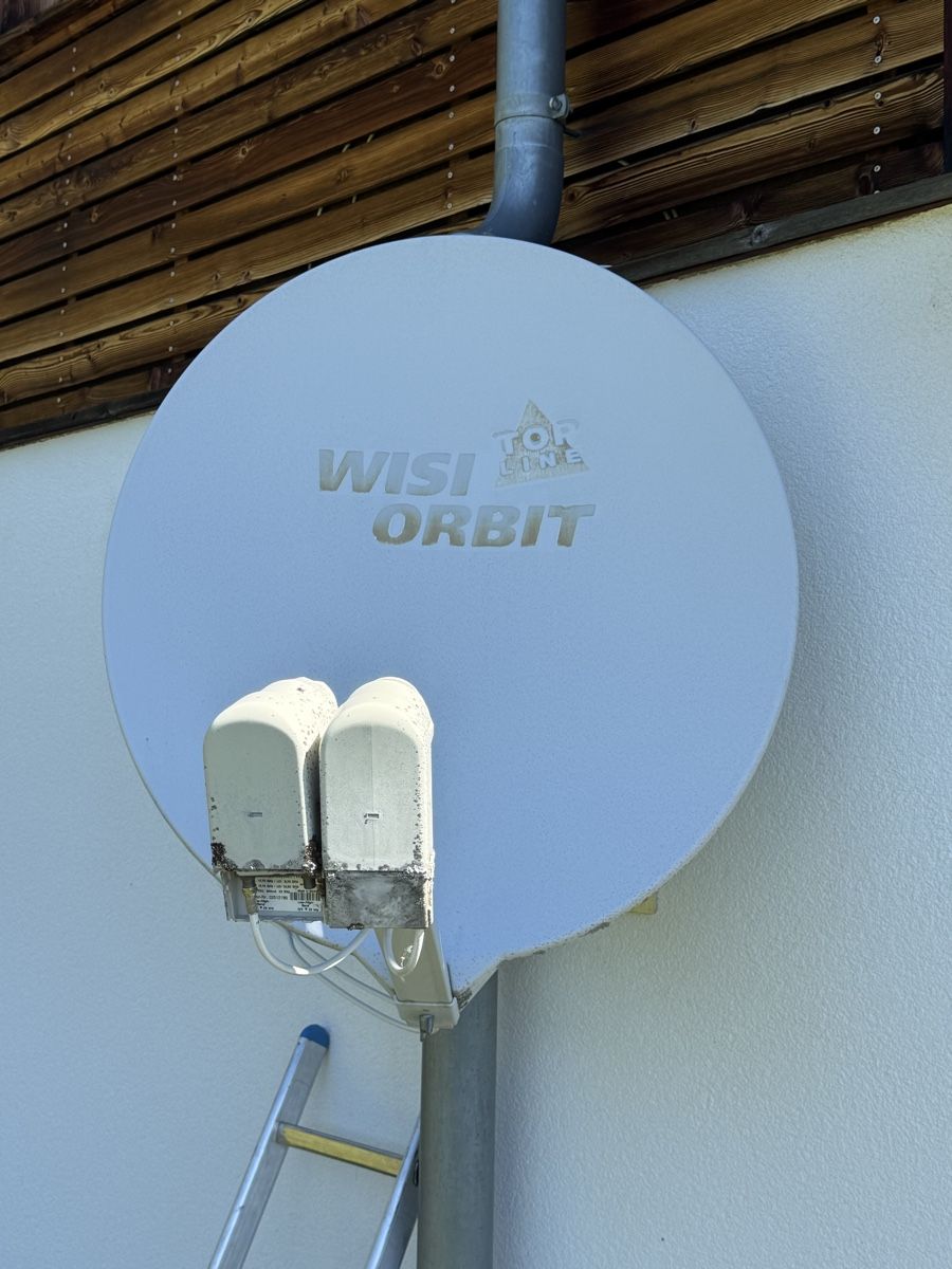 Parabola satellitare: Satelittenantenne – Usato da Madetswil venduto da kistlerk
