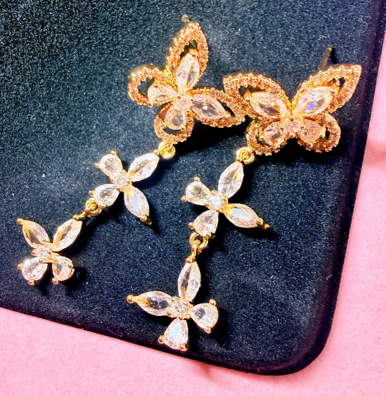 Orecchini pendenti & Orecchini a lobo: Boucles d'oreilles papillon – Nuovo e nell'imballaggio originale da St-Maurice venduto da Sandrinette123 3