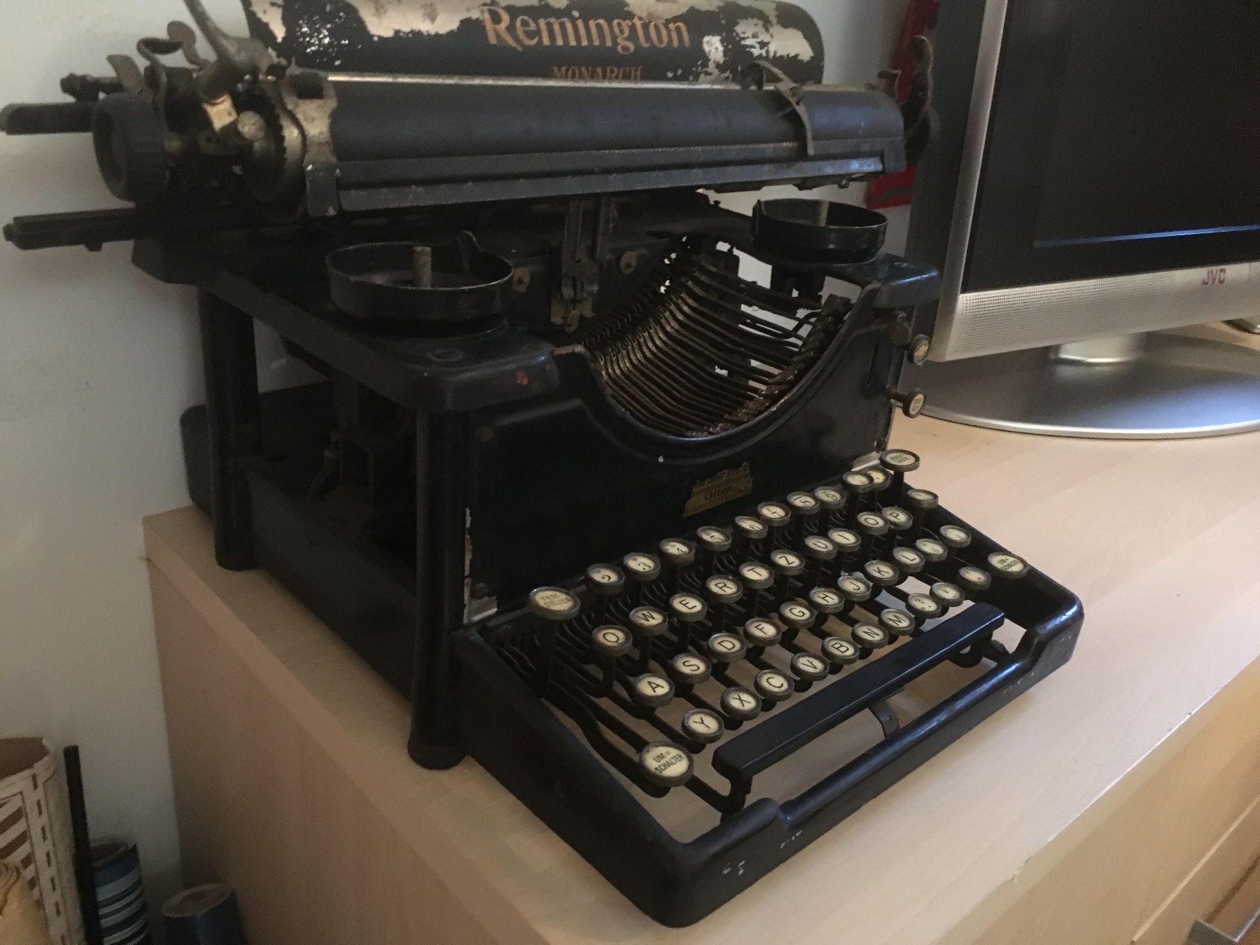 Remington Macchine da scrivere: Remington Schreibmaschine alt – Difettoso da Bellinzona venduto da eri_5kqz 3