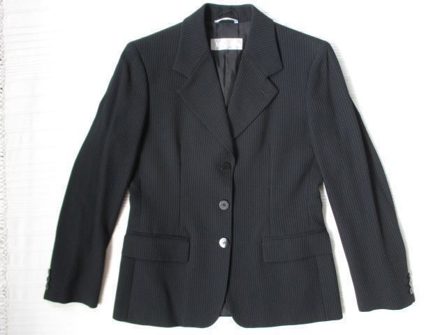 Max Mara Giacche: MAX MARA - Blazer Jacke Gr. 40 mit Silber Effektgarn – Nuovo (secondo la descrizione) da Wetzikon ZH venduto da icewear