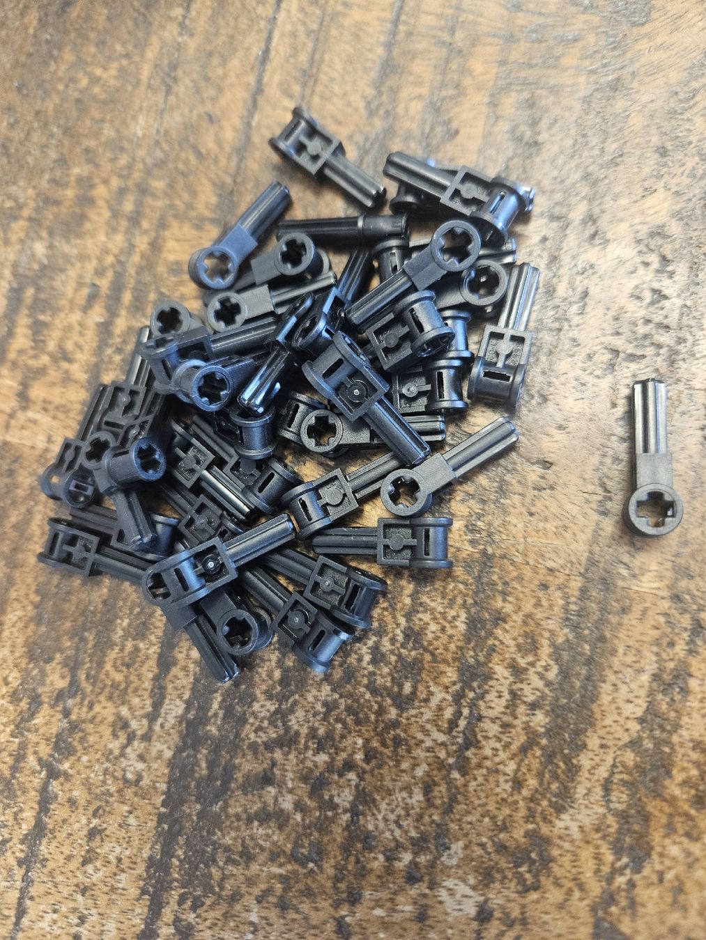 Lego Jeux de construction: lego 6553 lot de 40 pièces Black Technic, Axle 2L – D'occasion à Confignon par Ecrofigs 1