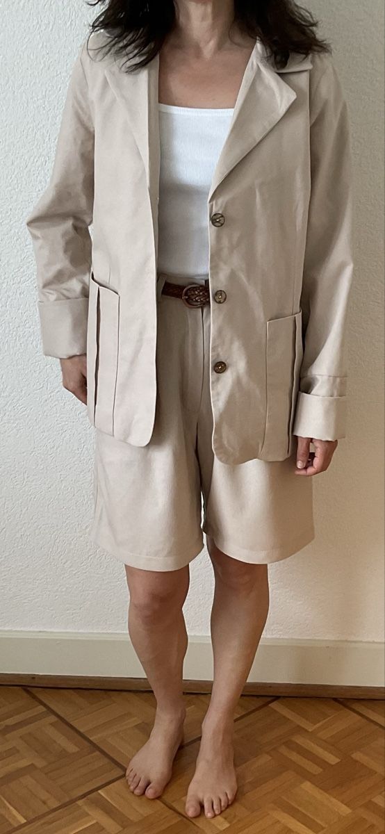 Completi & Tailleur: Ensemble blazer et short beige – Nuovo (secondo la descrizione) da Corseaux venduto da Mililaforet75 3