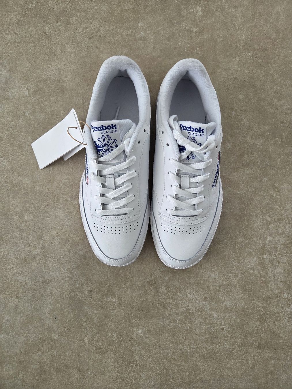 Reebok Scarpe da uomo: Reebok Club C 85 - NEW – Nuovo e nell'imballaggio originale da Crissier venduto da viguzzz