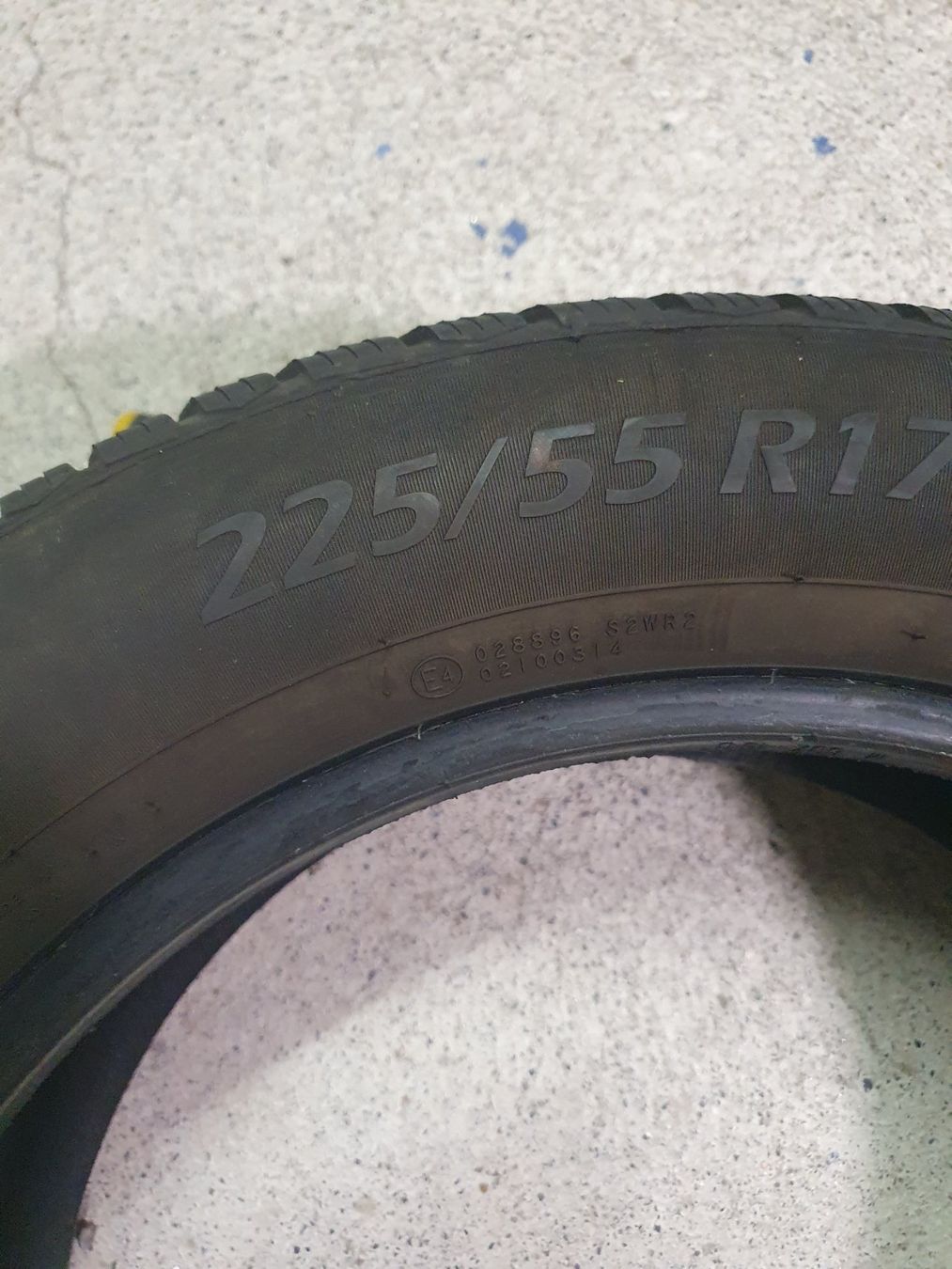 Pneus & Roues: Winterpneu 17 Zoll – D'occasion à Adliswil par benyamina 1