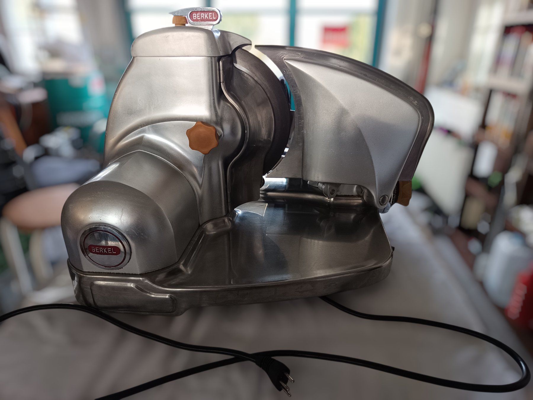 Berkel Küchengeräte: Gastro Berkel Aufschnittmaschine Trancheuse – Gebraucht aus Oberegg von A-Z.Handel.Loehrer 5