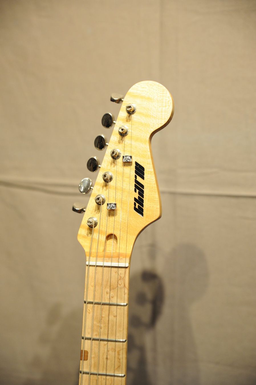 Musikinstrumente: Handgemachte ST-Style Gitarre – Gebraucht aus Utzenstorf von stoeffu77 3