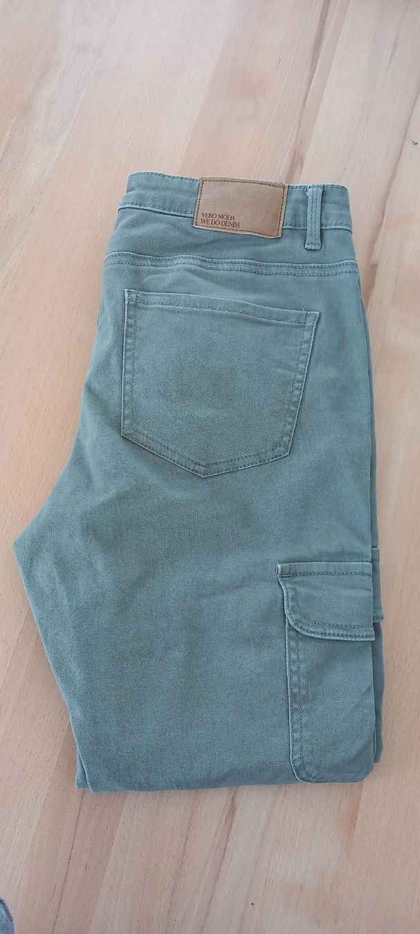 Vero Moda Pantaloni: Cargohose von Vero Moda S/30 – Usato da Eggersriet venduto da Taylorjam