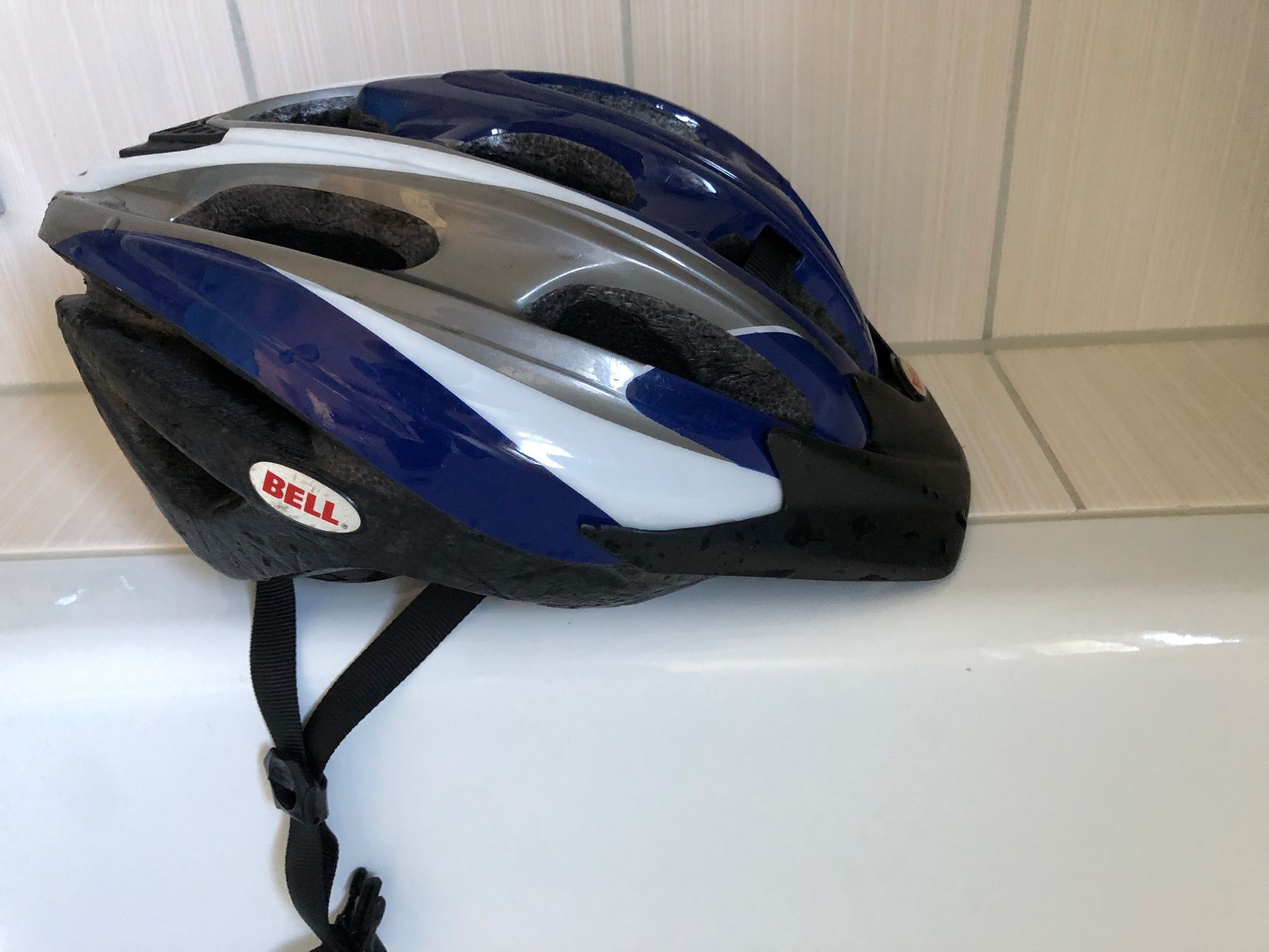 Bell Caschi: Velohelm Bell, 50-57cm – Usato da Arth venduto da Vrecam51