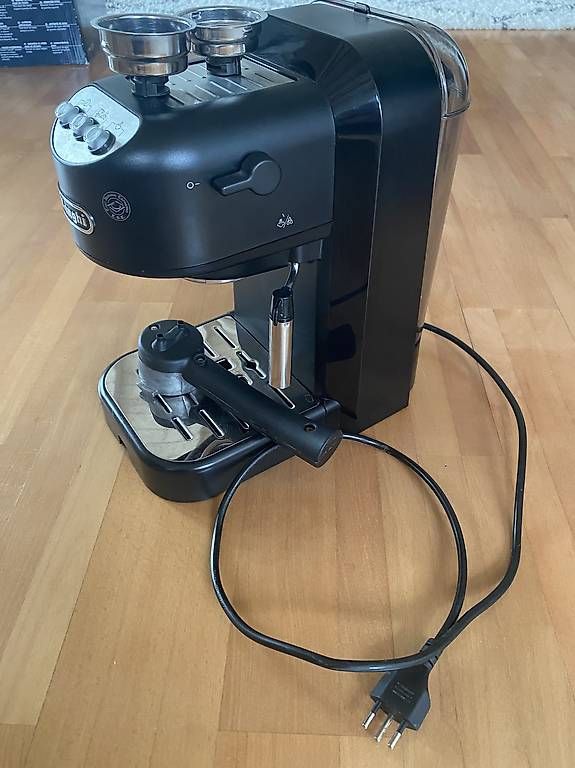 Macchine per caffè & Macchine per espresso: DeLonghi Kaffemaschine – Usato da Kesswil venduto da jeku95