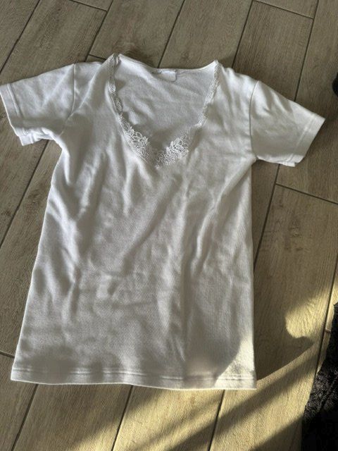 T-shirt: T SHIRT XS WEISS BAUMWOLLE – Nuovo (secondo la descrizione) da Opfikon venduto da onlineschweiz