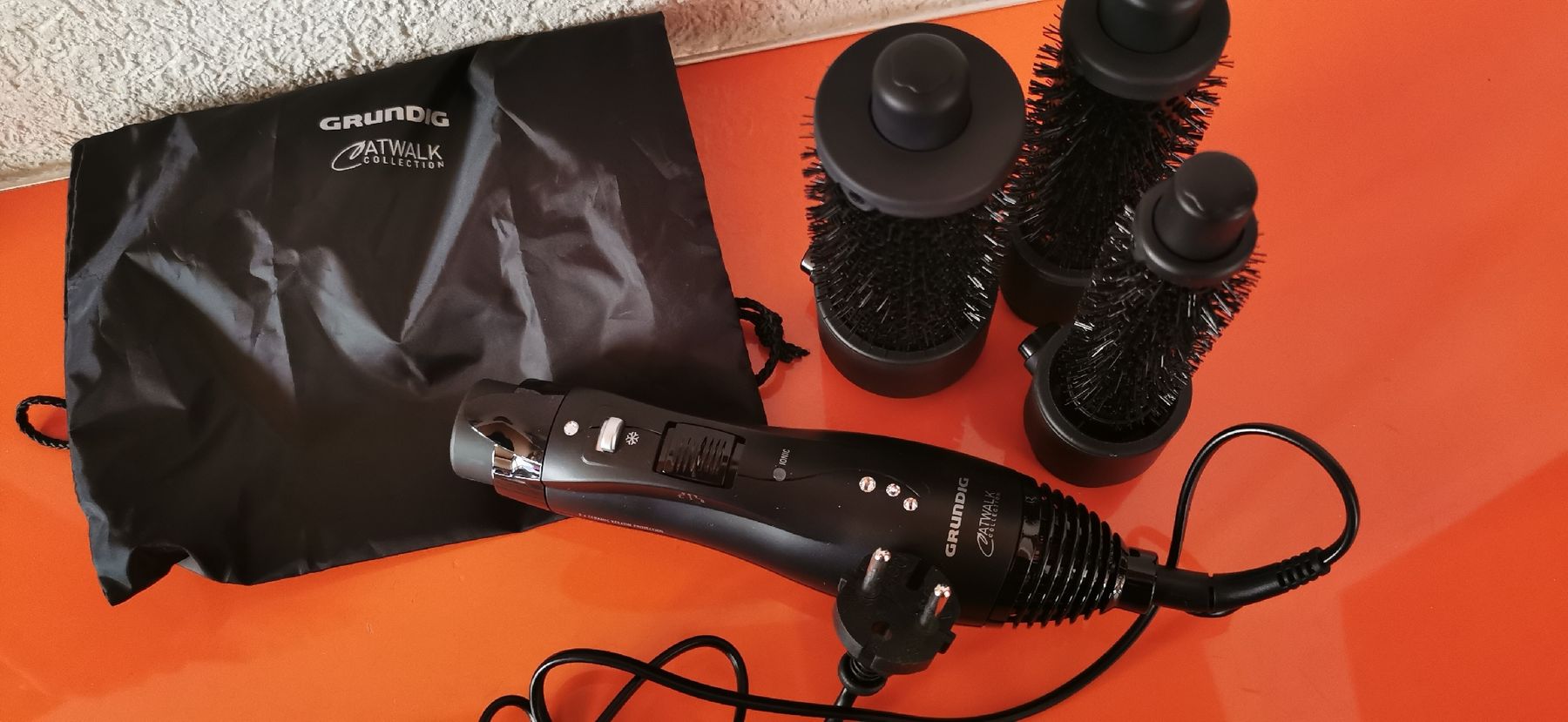 Grundig Fers à boucler & lisser: Grundig CATWALK – Neuf (Voir description) à St. Niklaus VS par Distel60 2
