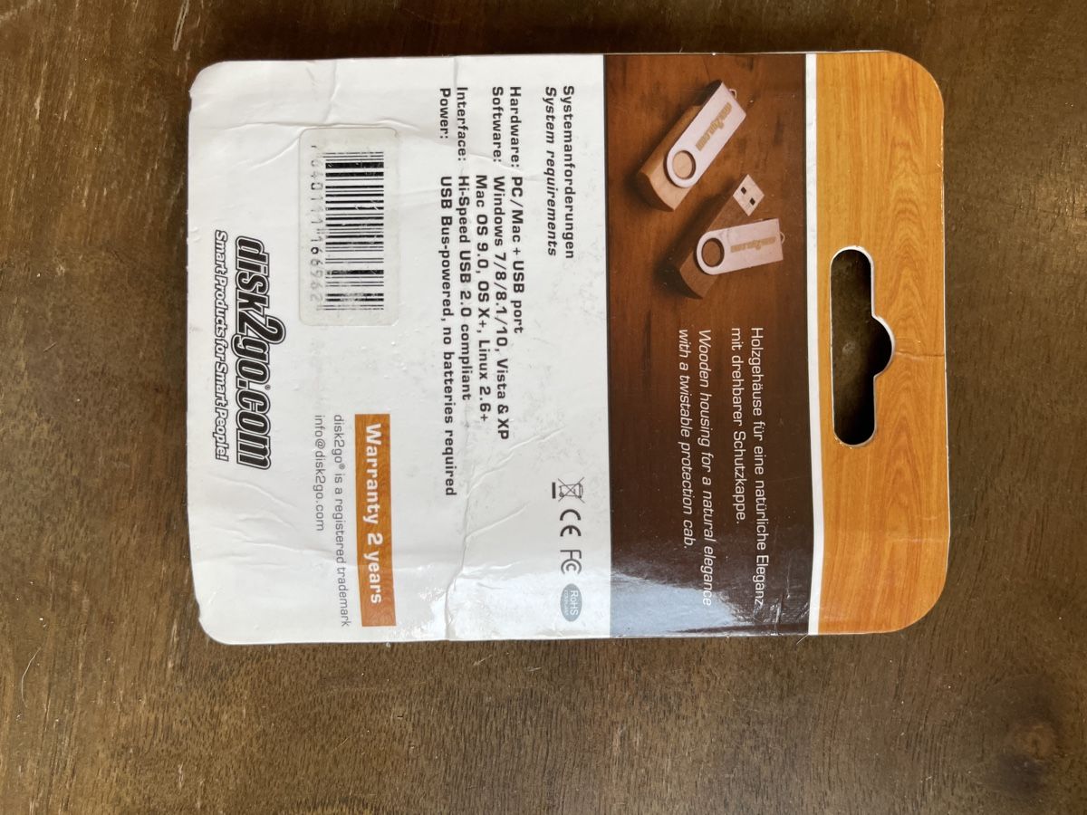 Chiavette USB: Clé USB Disk2go 8GB bois neuve emballage scellé – Nuovo (secondo la descrizione) da Genève venduto da Yasasa 1