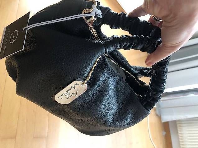 Borse da donna: Ungebrauchte schwarze Leeertasche – Nuovo (secondo la descrizione) da Bern venduto da Buyerbarb 4
