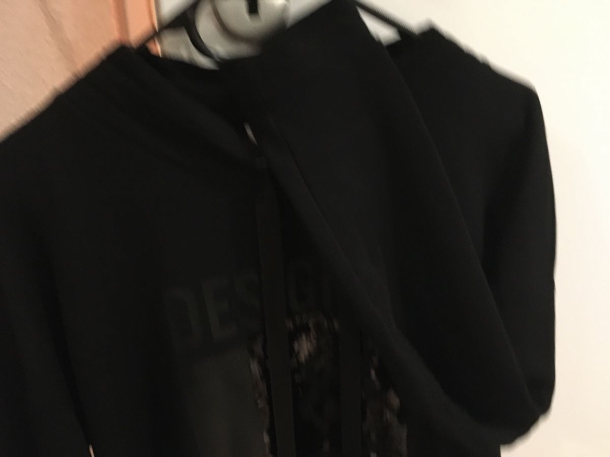 Maglioni & Felpe: Cartoon Pullover schwarz mit Pailletten Grösse S – Usato da Oberrohrdorf venduto da Desteny1 3