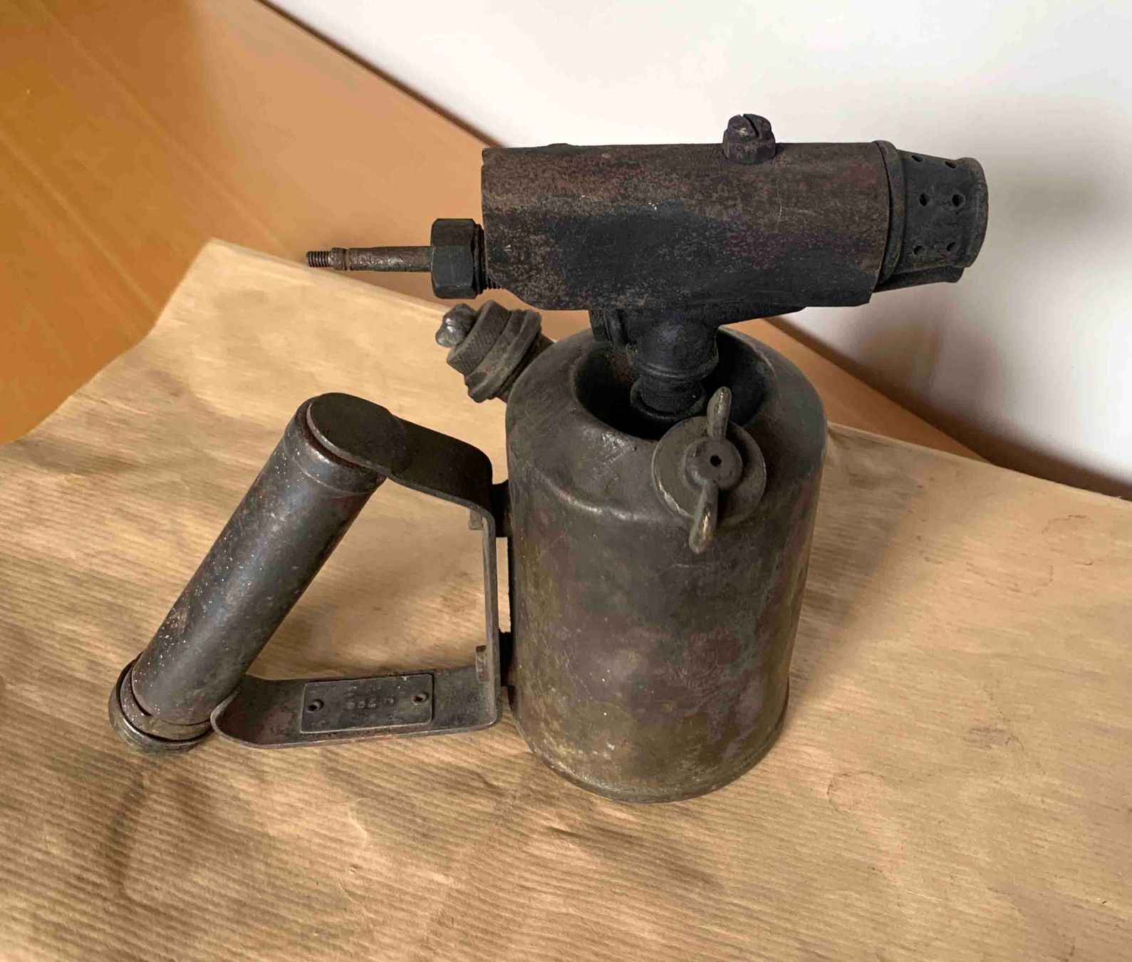Tutti gli attrezzi: Benzin Lötlampe Antik – Usato da Goldau venduto da Balkonia09 3