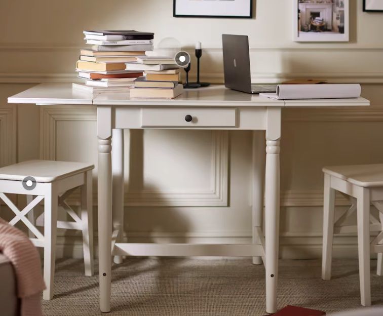 Ikea Scrivanie: Hemnes Schreibtisch – Nuovo (secondo la descrizione) da Zürich venduto da que_kf7d 3