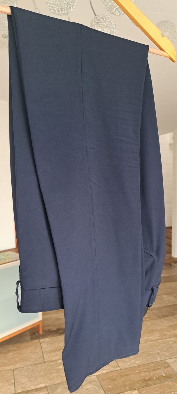 Lotti di vestiti: Strellson complet bleu marine, taille 50, coupe slim – Usato da Frenkendorf venduto da Geogeo01 1