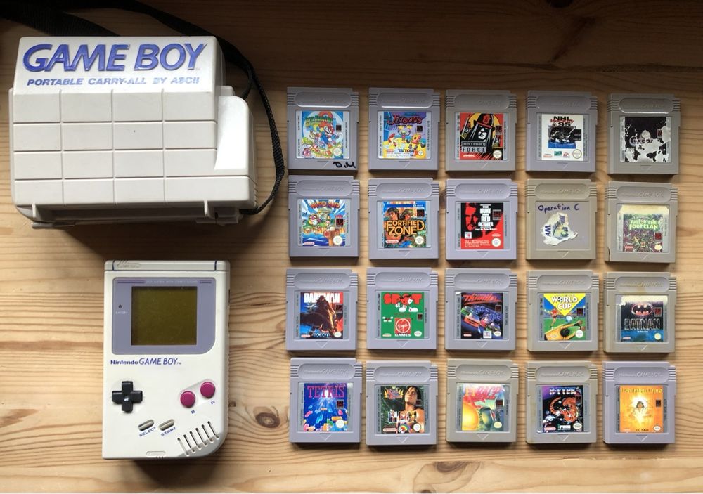 Gameboy mit 20 Spielen und Carry All (Beschreibung lesen!) (Gebraucht ...