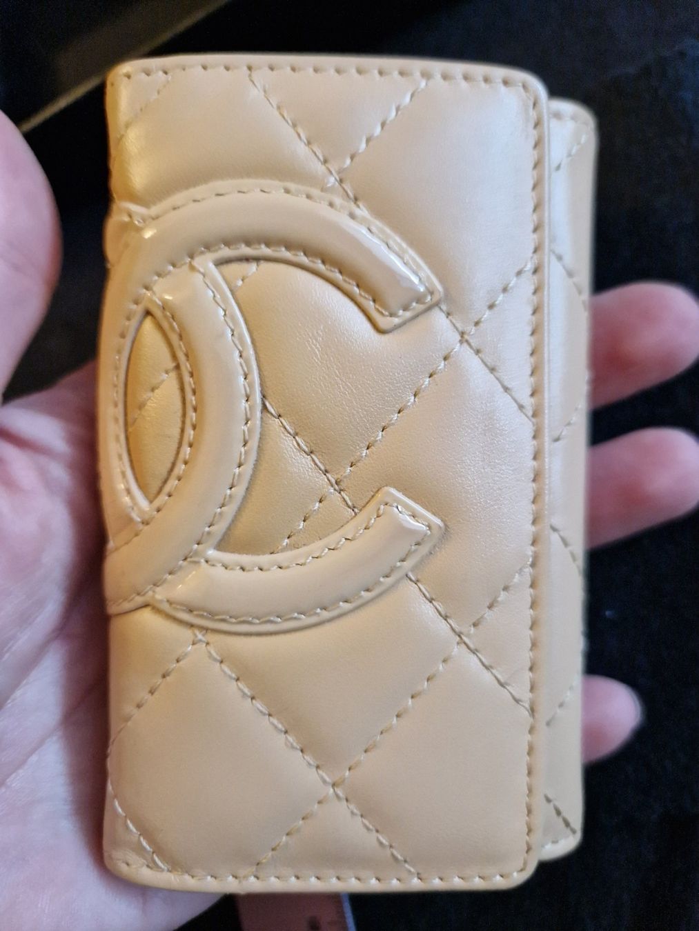 Chanel Sonstige Kleidung & Accessoires: Original Chanel Schlüsseletui mit Steppmuster, beige – Neu (gemäss Beschreibung) aus Eschenbach LU von Kolibrii