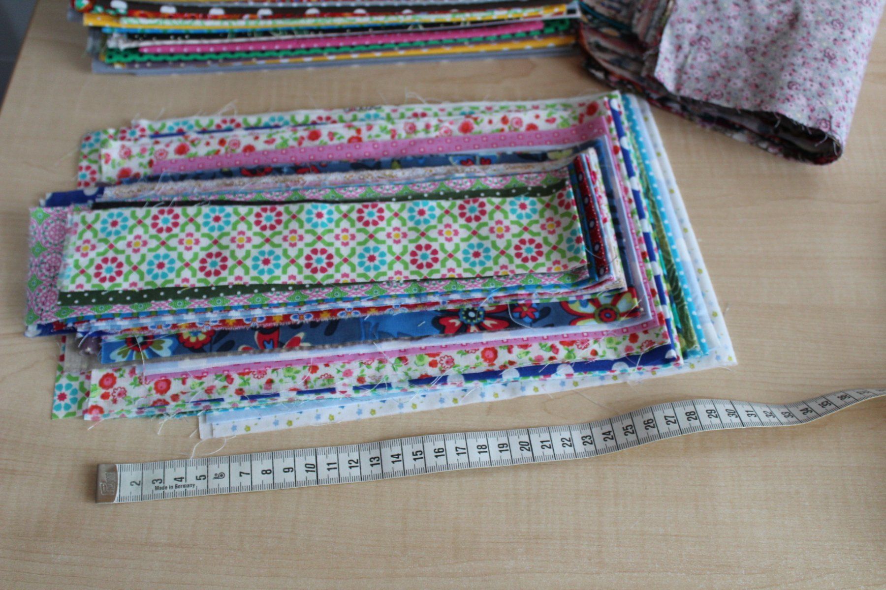 Tessuti: Stoffpaket Baumwollstoffe Patchwork – Nuovo (secondo la descrizione) da Obfelden venduto da solomon111 3