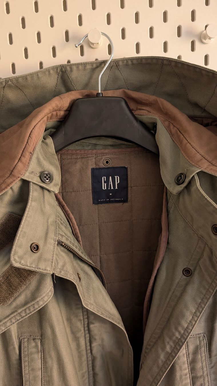 Mäntel: Gap insulated fishtail parka size M – Gebraucht aus Zürich von bandi-m 1