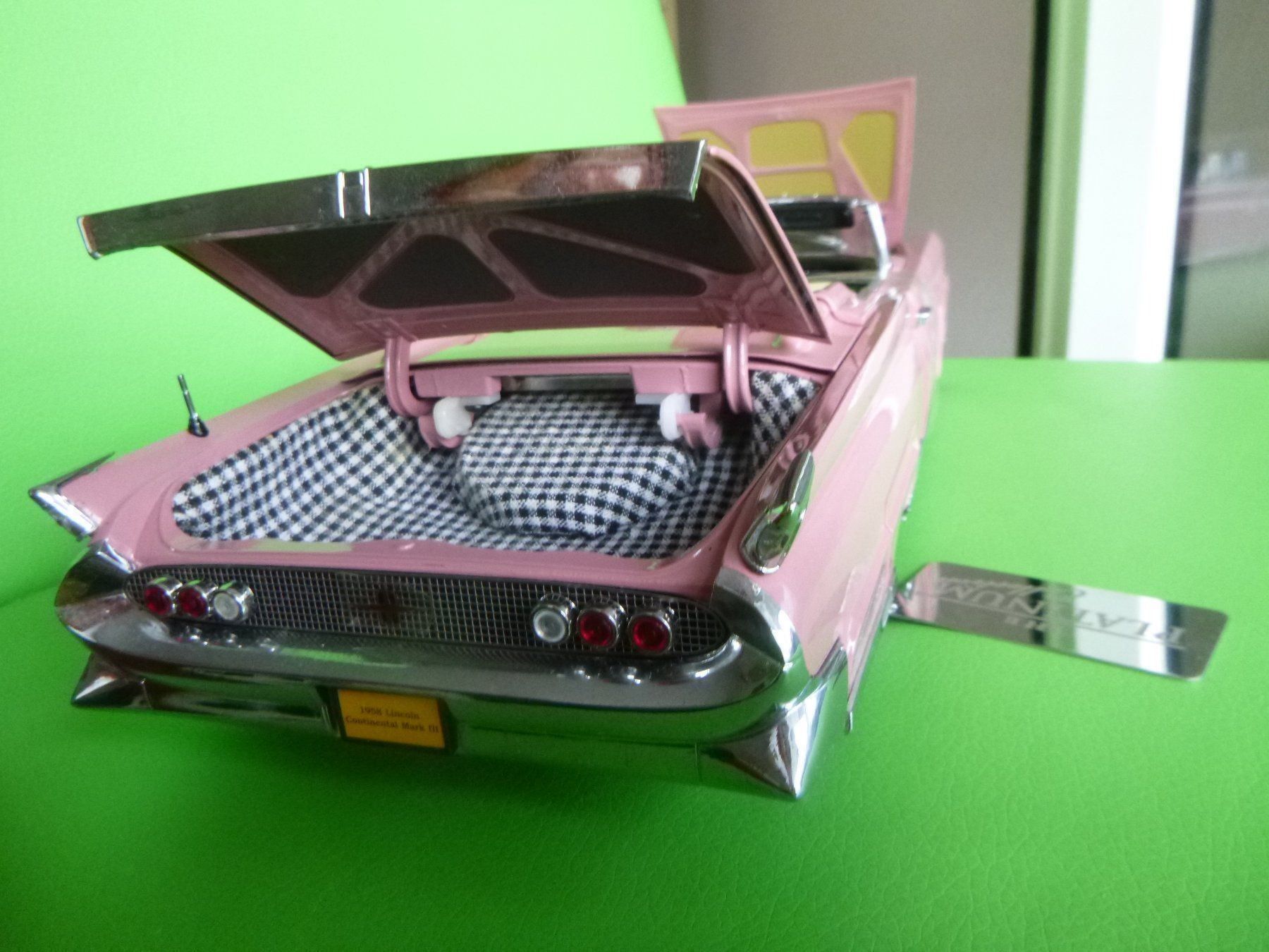 Continental Modellini d'auto: Lincoln Continental Mark III 1958 – Usato da Chur venduto da oriori 2