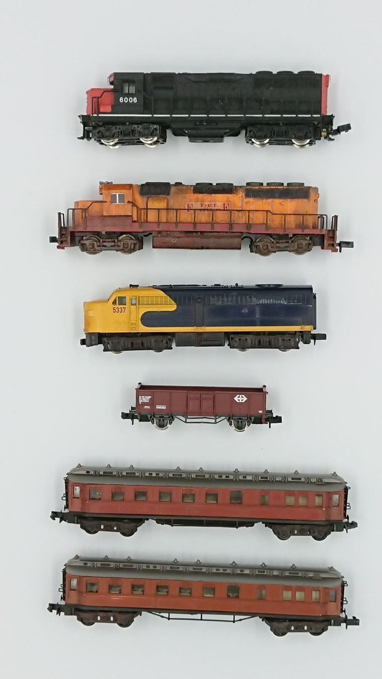 Modelleisenbahnen: Konvolut Loks / Wagen Spur N – Gebraucht aus Basel von regnam